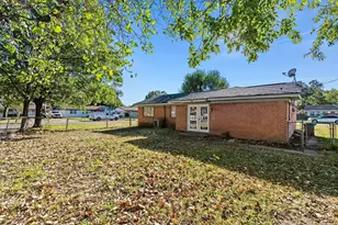 902 Irene Dr, Mesquite, TX 75149 - Photo 22