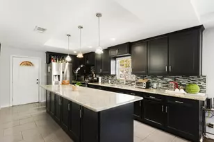 249 N Acres Dr, Dallas, TX 75217 - Photo 18