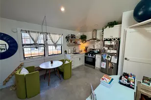 315 Easton Rd, Dallas, TX 75218 - Photo 2