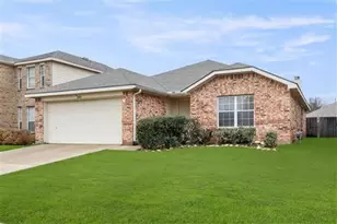 10912 Fawn Valley Dr, Fort Worth, TX 76140 - Photo 2