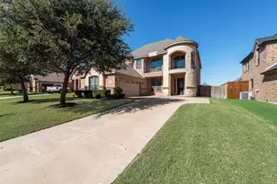 417 Sagebrush Ln, Waxahachie, TX 75165 - Photo 2