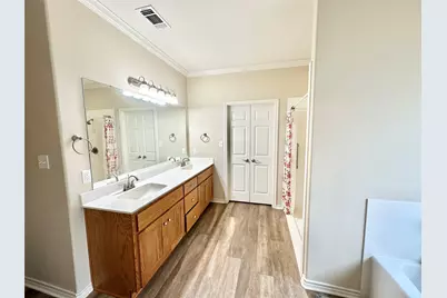 318 E 4th Street, Lindsay, TX 76250 - Photo 22