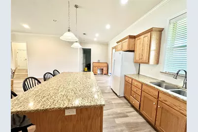 318 E 4th Street, Lindsay, TX 76250 - Photo 12