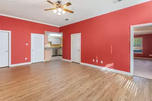 832 Beechcraft Ave, Grand Prairie, TX 75051 - Photo 8