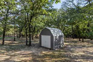 240 Paradise Canyon Cir, Paradise, TX 76073 - Photo 28