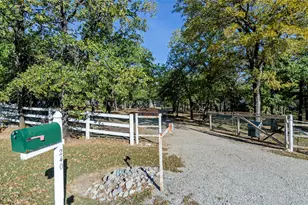 240 Paradise Canyon Cir, Paradise, TX 76073 - Photo 36