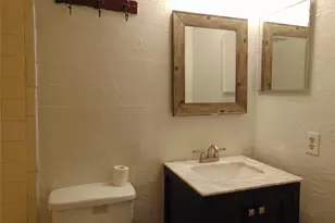 8110 Skillman St, Dallas, TX 75231 - Photo 10