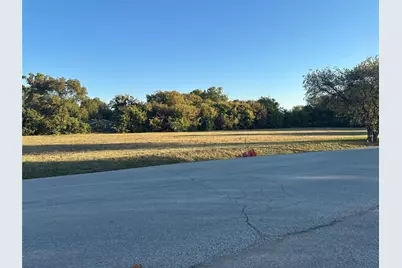 5713 Wilbarger Street, Fort Worth, TX 76119 - Photo 4