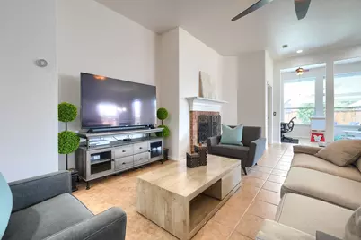 2860 Prado, Grand Prairie, TX 75054 - Photo 6