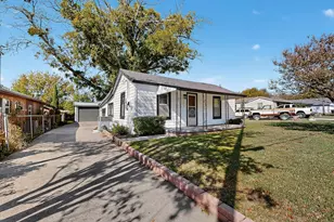 507 N Rusk St, Weatherford, TX 76086 - Photo 2