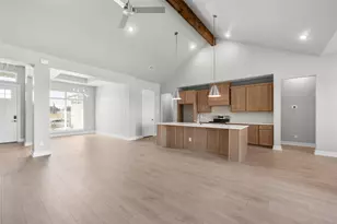 303 Boots Ct, Lorena, TX 76655 - Photo 4