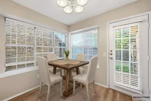 1346 Overlook Dr, Lewisville, TX 75067 - Photo 4