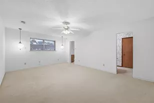 904 Shelley Dr, Arlington, TX 76012 - Photo 18