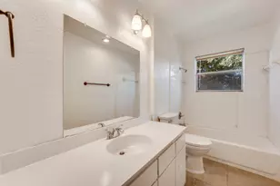 3001 Helmet Ct, Irving, TX 75060 - Photo 8