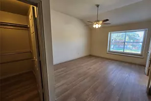 393 Ivan Dr, Lewisville, TX 75067 - Photo 8