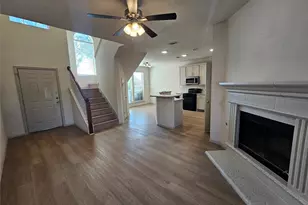 393 Ivan Dr, Lewisville, TX 75067 - Photo 6