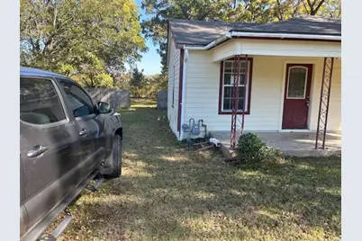 307 S Jernigan Street, Bells, TX 75414 - Photo 2