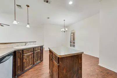 132 Hedgerow Lane, Lewisville, TX 75057 - Photo 8