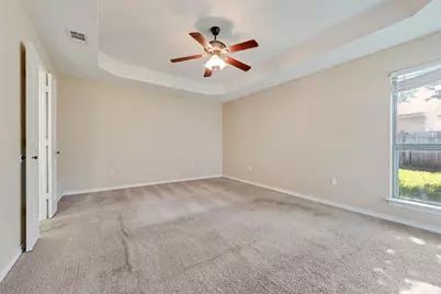 132 Hedgerow Lane, Lewisville, TX 75057 - Photo 18