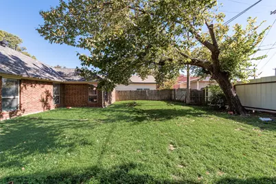 132 Hedgerow Lane, Lewisville, TX 75057 - Photo 24