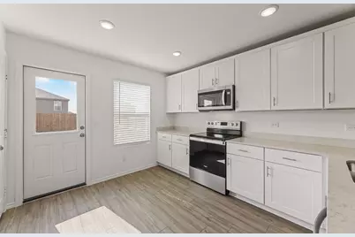 816 Breakwater Drive, Princeton, TX 75407 - Photo 10