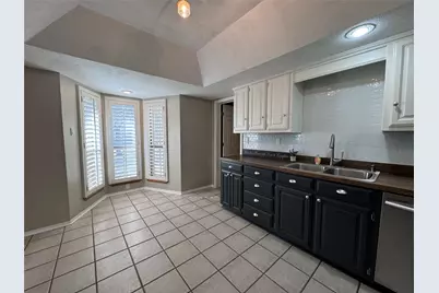 2202 Carriage Estates Road, Sherman, TX 75092 - Photo 8