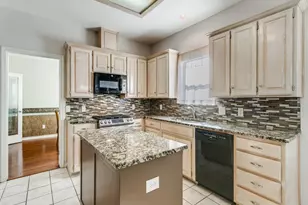 2704 River Forest Ct, Bedford, TX 76021 - Photo 10