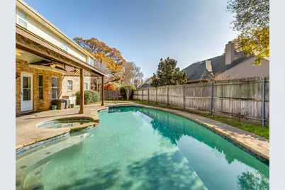 2704 River Forest Court, Bedford, TX 76021 - Photo 2