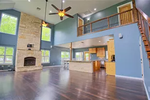 209 E Meadows St, Saint Jo, TX 76265 - Photo 4