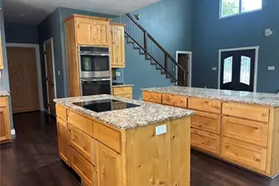 209 E Meadows St, Saint Jo, TX 76265 - Photo 6