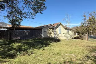 3203 NW 33rd St, Fort Worth, TX 76106 - Photo 6
