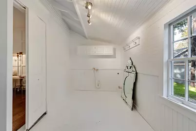 2105 Lipscomb Street, Fort Worth, TX 76110 - Photo 24