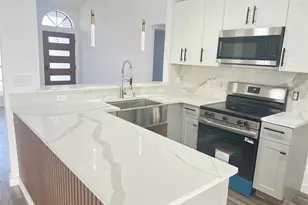 1116 Cresthaven Dr, Lancaster, TX 75134 - Photo 12