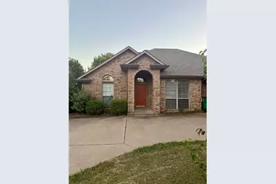 106 Wellington Court, Waxahachie, TX 75165 - Photo 1