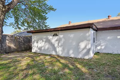 109 Harper Court, Grand Prairie, TX 75051 - Photo 28