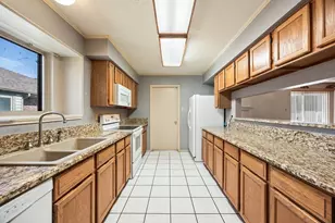 2502 Kimberly Dr, Garland, TX 75040 - Photo 10