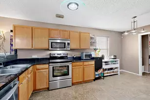 6716 Waterhill Ln, Fort Worth, TX 76179 - Photo 6