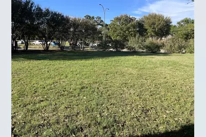 2950 W Sublett Road, Arlington, TX 76017 - Photo 12