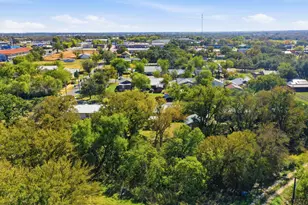 631 Coleman St, Stephenville, TX 76401 - Photo 32