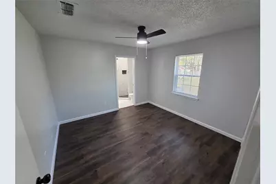 3005 Farrell Lane, Fort Worth, TX 76119 - Photo 14