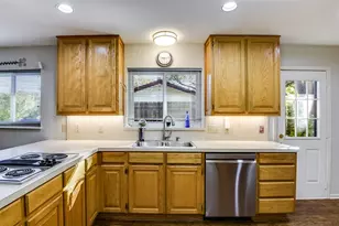 8025 Redwood Dr, Benbrook, TX 76116 - Photo 8