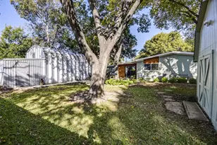 8025 Redwood Dr, Benbrook, TX 76116 - Photo 24