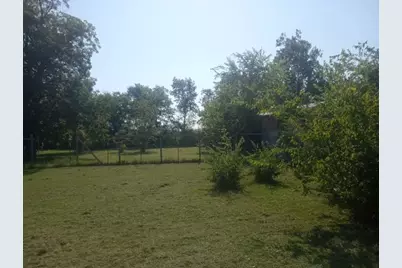 602 Depot Street, Whitesboro, TX 76273 - Photo 2