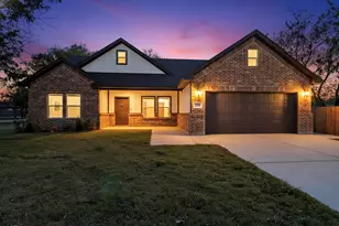 500 Ennis Scott St, Ferris, TX 75125 - Photo 1