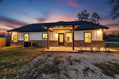 500 Ennis Scott Street, Ferris, TX 75125 - Photo 24