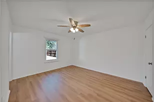 715 E Avenue F, Midlothian, TX 76065 - Photo 10