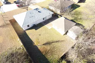 715 E Avenue F, Midlothian, TX 76065 - Photo 30