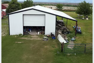 1801 W Holiday, Fate, TX 75087 - Photo 38