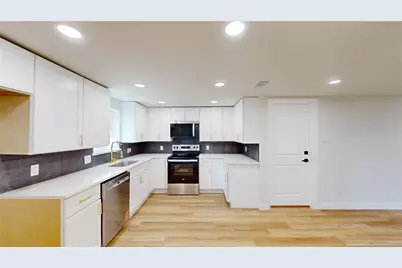 6836 Alma Street, Forest Hill, TX 76140 - Photo 10