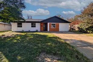 6836 Alma St, Forest Hill, TX 76140 - Photo 2